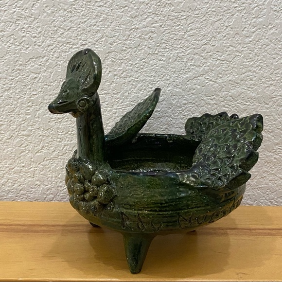 Unique Green Clay Pottery Animal Sculpture Peacock Footed Dish Planter Decor - Picture 3 of 15